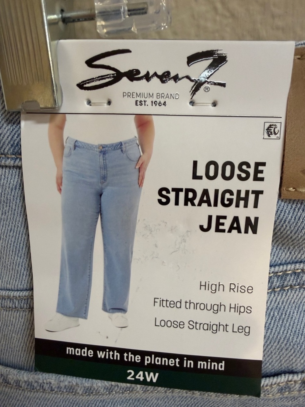 NWT Size 24W Seven7 Loose Straight Jean